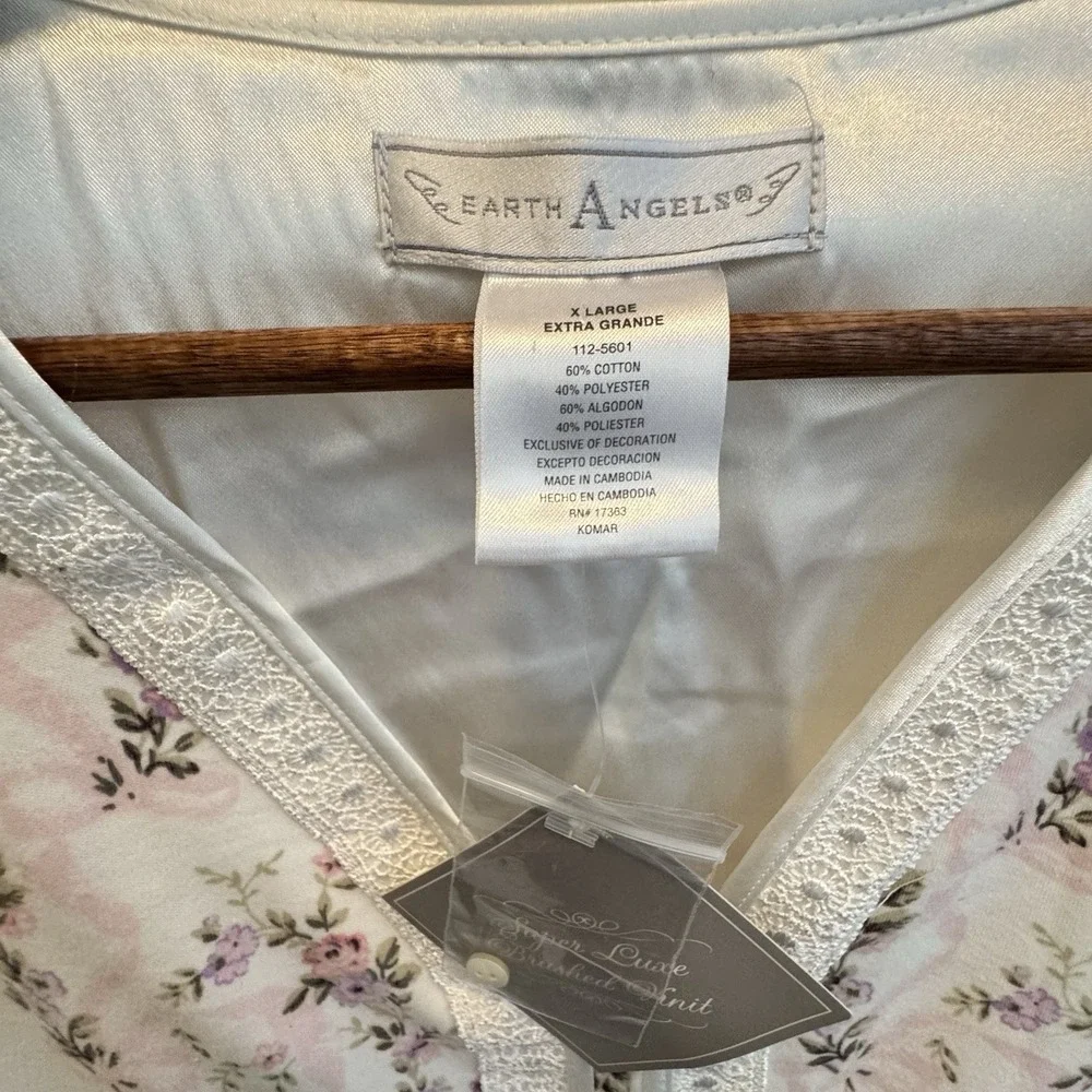 Earth‎ Angels 2 Pc Pajama Set XL Floral Lace Trim Button Top Pants NWT